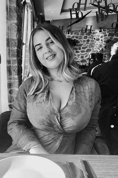 Josefin, 25 år